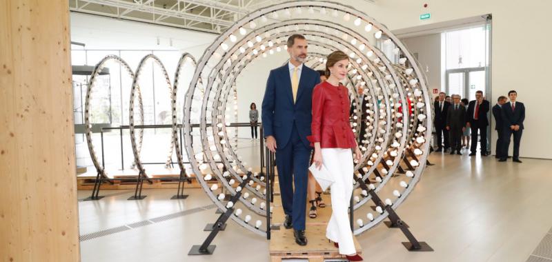 Los Reyes inauguran el Centro Botín