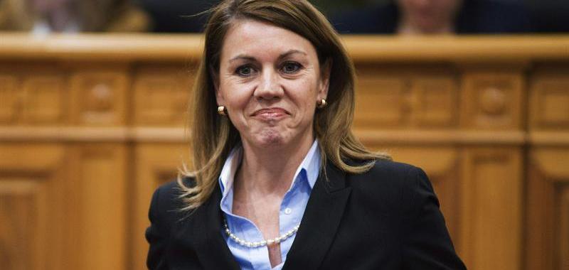 La ministra de Defensa María Dolores de Cospedal (4ª).