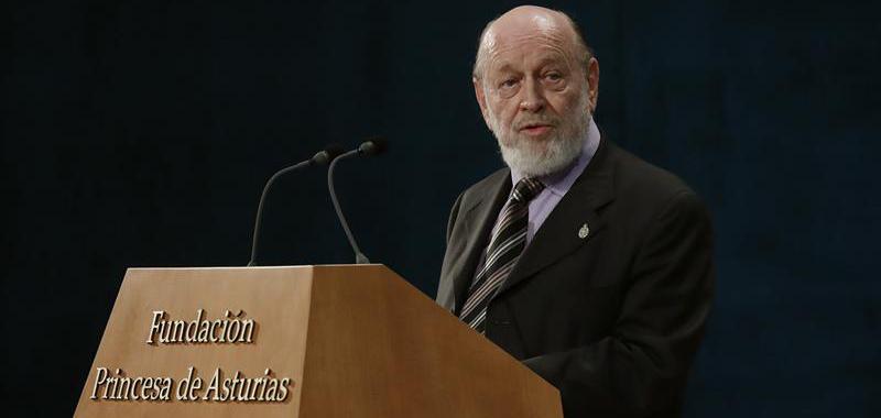 "El sentido del humor se aprende y mejora con la práctica: nadie nace riendo", ha dicho el argentino Marcos Mundstock, miembro de Les Luthiers, Premio Princesa de Asturias de Comunicación y Humanidades.