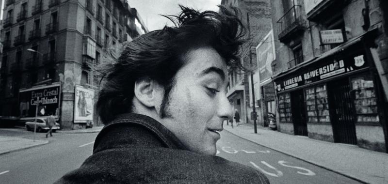 Autorretrato en moto