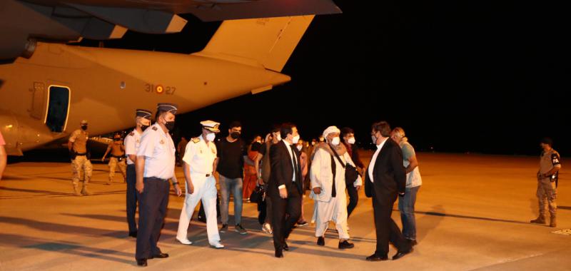 Llega a Torrejón el primer vuelo con repatriados de Afganistán