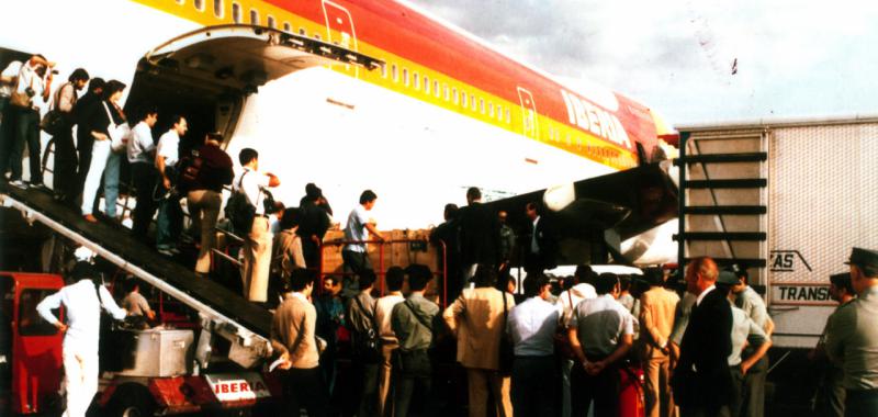 40 años del vuelo que trajo el Guernica a España