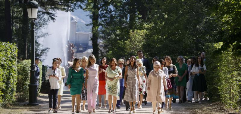 Visita de las acompañantes de los líderes de la OTAN a La Granja de San Ildefonso