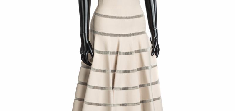 Vestido en punto liso color nude de Azzedine Alaïa