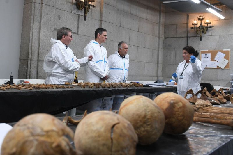 Pedro Sánchez visita el Valle de los Caídos