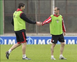 Joseba Etxeberría, durante un entrenamiento del Athletic. (Efe)