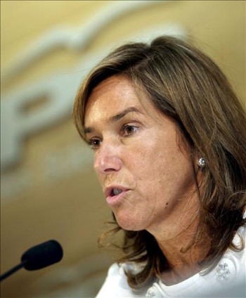 La vicesecretaria de Organización y Electoral del PP, Ana Mato, ha asegurado hoy que el presidente del Gobierno, José Luis Rodríguez Zapatero, solo genera desconfianza en los países amigos de España y en los aliados europeos.