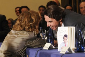 Aznar presenta en Faes su libro 
