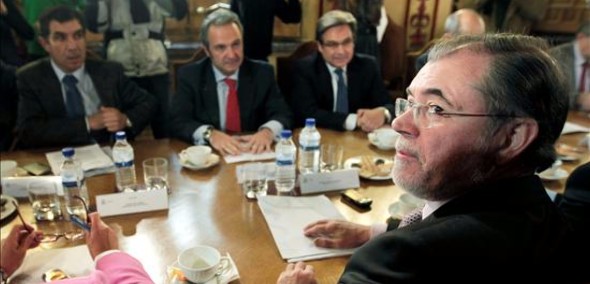 Mariano Fernández Bermejo en la reunión con las asociaciones judiciales. EFE