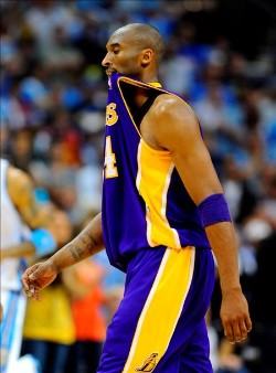 Kobe Bryant busca la conquista de su cuarto anillo