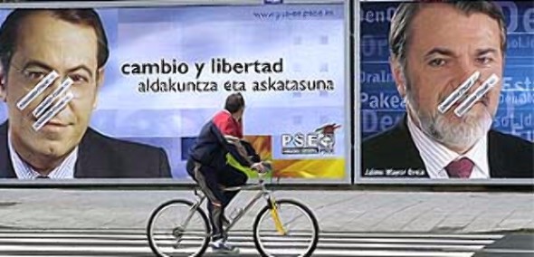 Imagen de la campaña de las autonómicas en el País Vasco de 2001 (Efe)
