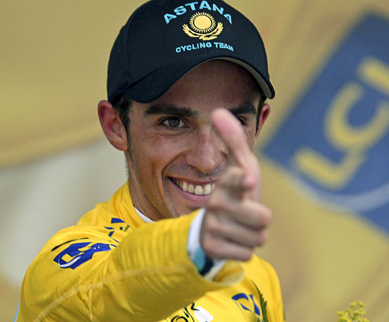 Alberto Contador, con el maillot amarillo