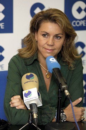 La secretaria general del PP, María Dolores de Cospedal, durante una entrevista esta mañana, en la cadena Cope, en la que manifestó, entre otras cuestiones, que considera