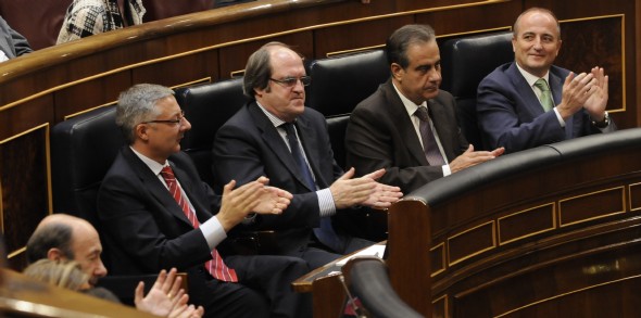 Los ministros del Gobierno durante el Debate del Estado de la Nación (Foto: Manuel Engo)
