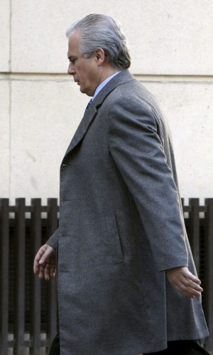 Baltasar Garzón, a su salida de la Audiencia. Efe