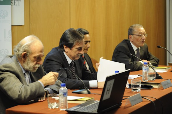 Mesa de intervinientes en la presentación del 'Anuario del Trabajo Autónomo 2009'. Manuel Engo