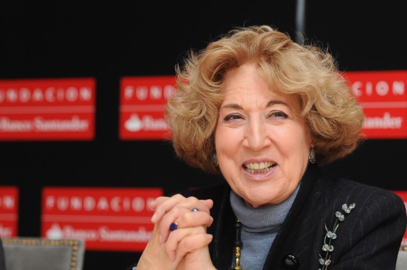 Carmen Iglesias. Manuel Engo