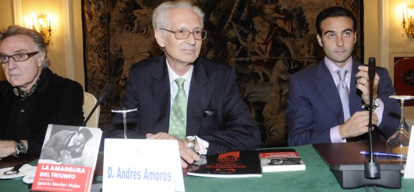 Andrés Amorós y Enrique Ponce durante la presentación de La amargura del triunfo (Foto: Manuel Engo)