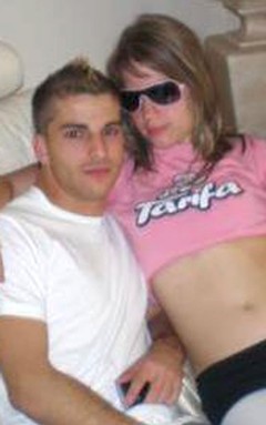 Marta del Castillo, fotografiada junto a su ex novio (Efe)