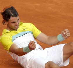 Nadal celebra su victoria ante Djokovic (Efe)