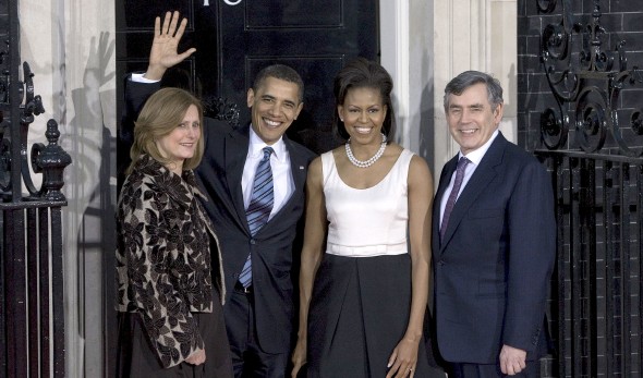 Barack y Michelle Obama, a su llegada al 10 de Downing Street. Efe