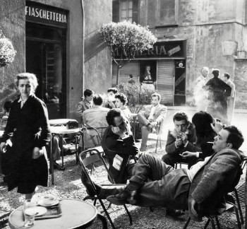 Ugo Mulas. Bar Jamaica. Milán, 1953-54. © Archivo Ugo Mulas