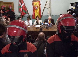 Toma de posesión de Regina Otaola.