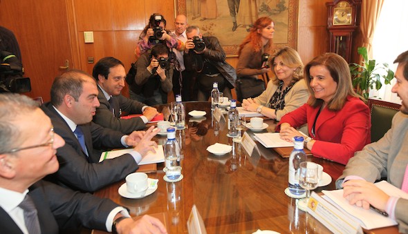 Reunión de las organizaciones de autónomos con Fátima Báñez en la sede del Ministerio de Empleo y Seguridad Social