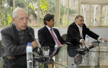 De izq. a dercha. José María Otero, Jesús Sánchez Lambás y Juan Luis Galiardo. Foto: Manuel Engo