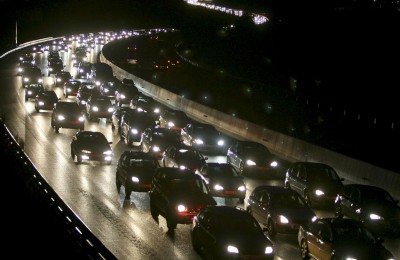 Procesión de Semana Santa en las carreteras