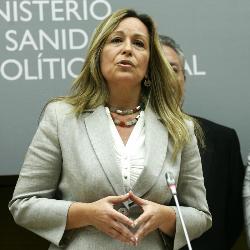 Trinidad Jiménez, ministra de Sanidad y Política Social.
