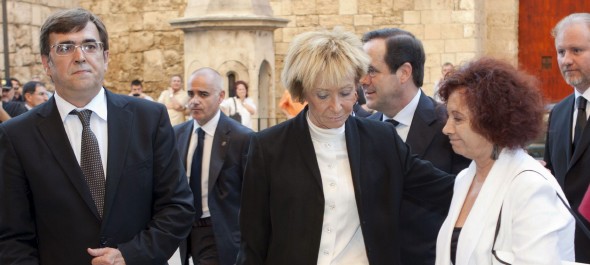 Autoridades políticas asisten al funeral por Pons en Mallorca (Efe)