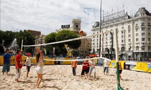 Imagen de la Plaza de Neptuno durante el I Día del Deporte, el año pasado.