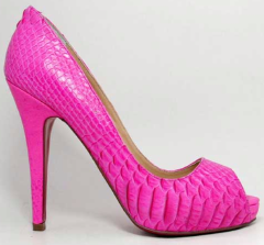 Zapato plataforma peep-toe de Louboutin